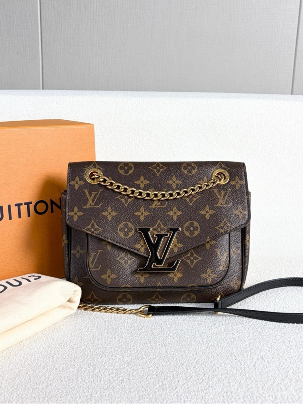 Louis Vuitton | Passy Monogram | Excellent Condition | Flap Shoulder Bag